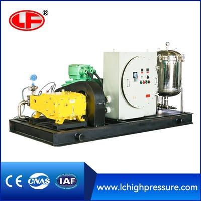 Stroj s vodenim mlazom